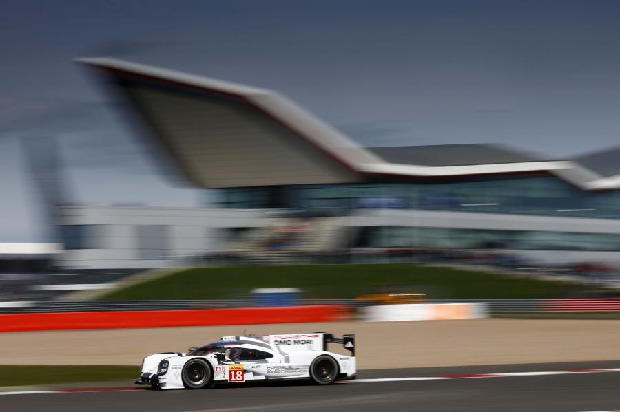  Porsche 919 Hybrid 2015 года  (фото 97 из 481)